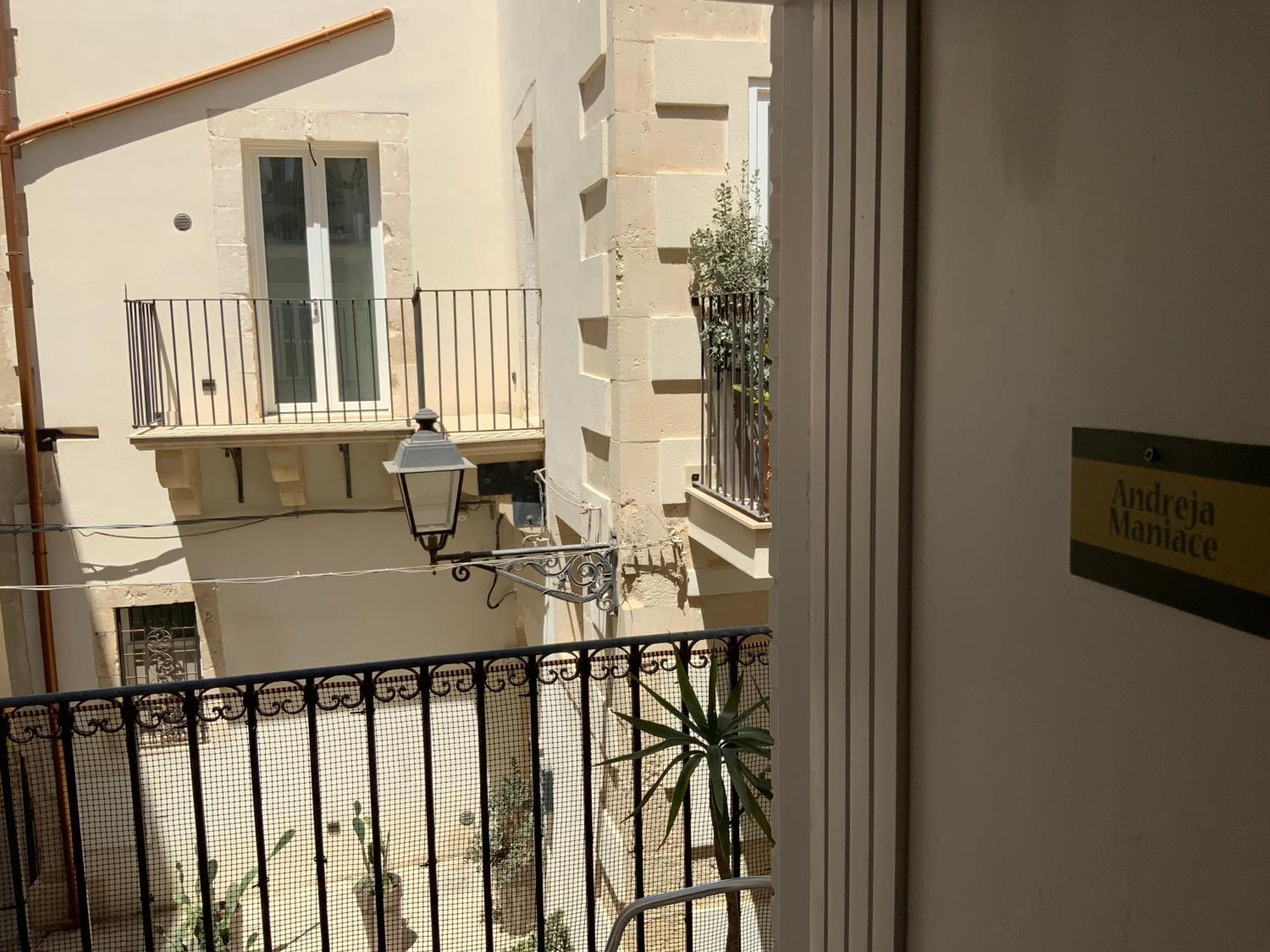 Andreja Maniace Apartment Syracuse Exterior photo